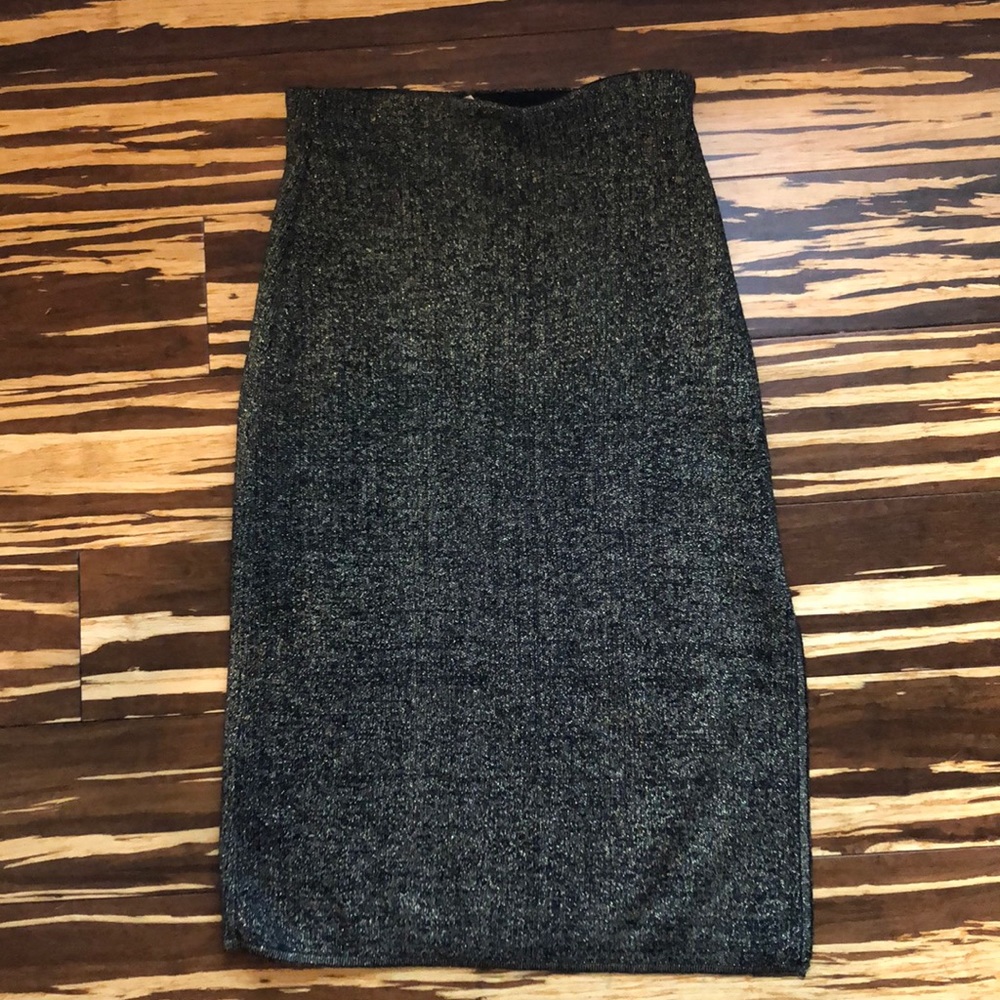 Black and gold pencil skirt